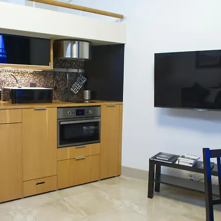 Apartment Chic In Historic Kruununhaka,