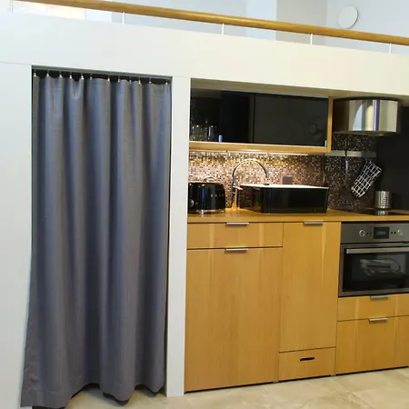 Apartment Chic In Historic Kruununhaka,